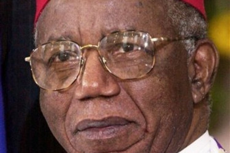 Akwa ariri n’onwu Professor Albert Chinualamogu Achebe