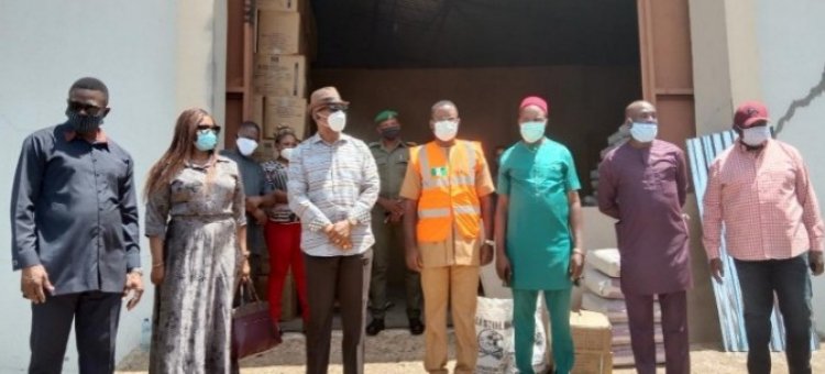 Mgbuka Obosi Fire: Government presents relief materials to victims