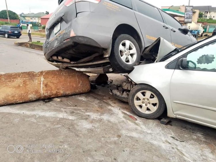 Anambra: Two Escape Death As Cars Collide in Awka 