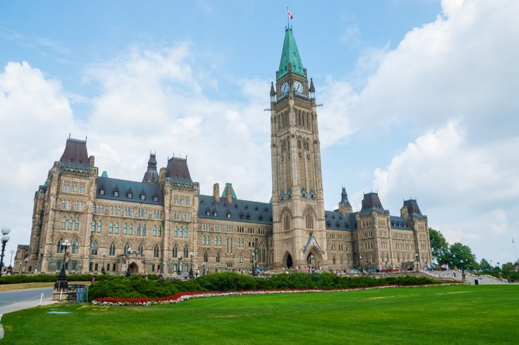 Canada will swear in a new Cabinet on October 26 and Parliament will resume on November 22