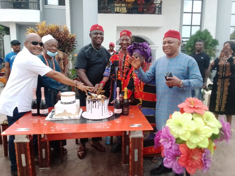Prince Offor Marks 41st Birthday, Empowers Youths with N10m, Donates Bags of Rice, Cows to Omogho Residents